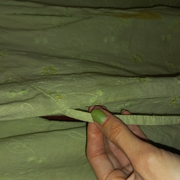 JUS D'ORANGE PARIS Green top with Sequins. Size 4. - Picture 10 of 11